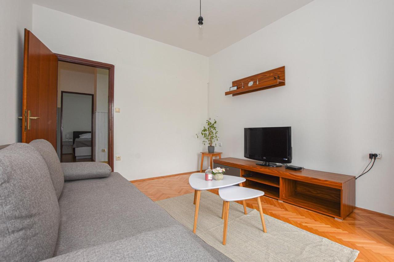 Apartments Kate Паг Екстер'єр фото