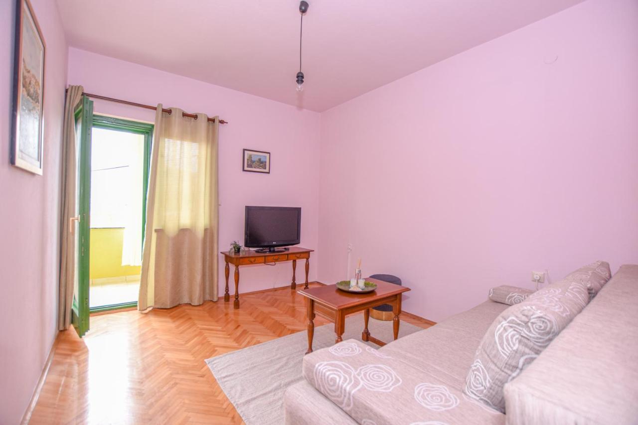 Apartments Kate Паг Екстер'єр фото