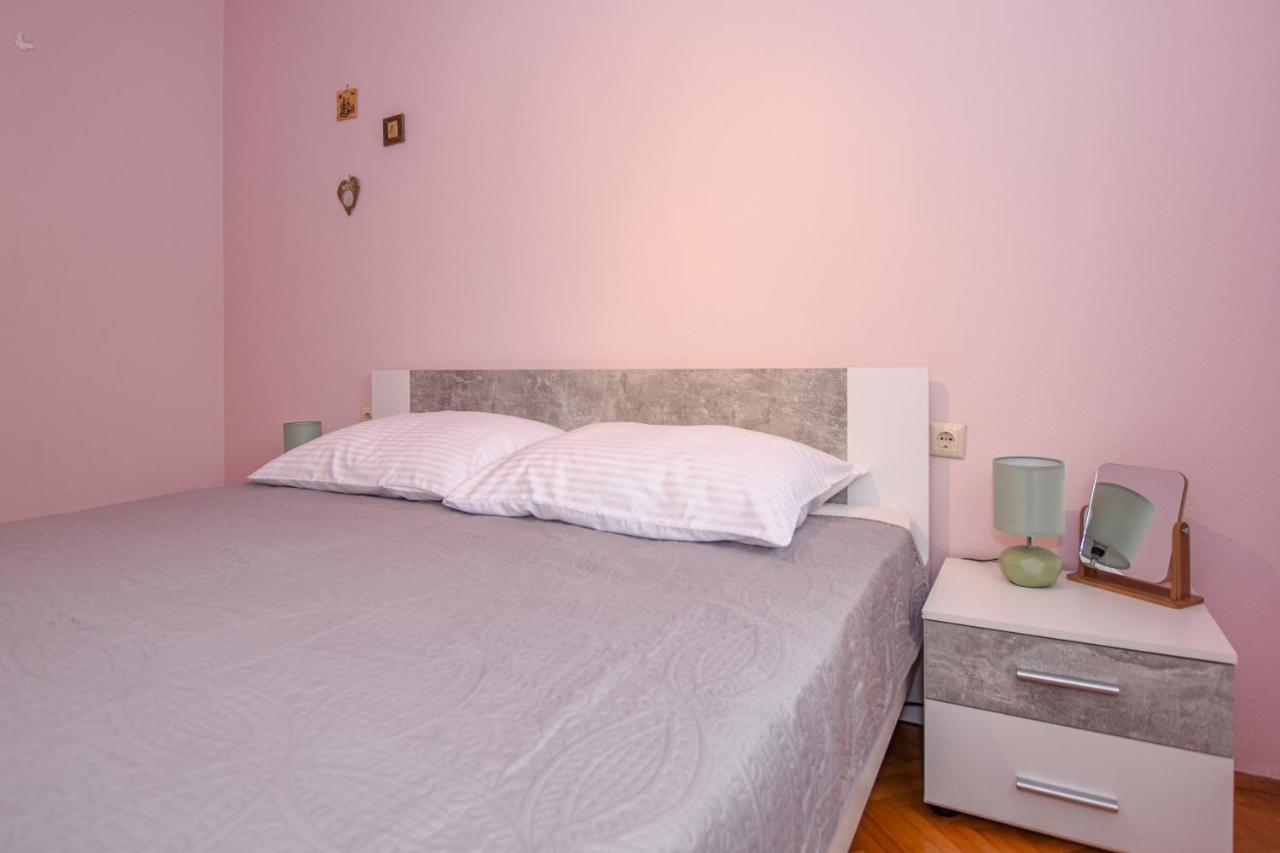Apartments Kate Паг Екстер'єр фото