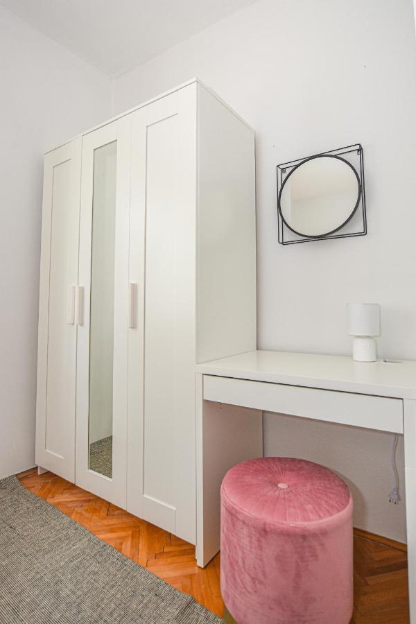 Apartments Kate Паг Екстер'єр фото