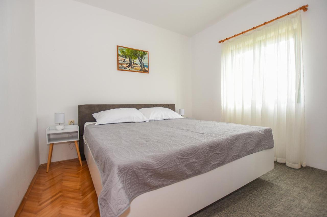 Apartments Kate Паг Екстер'єр фото