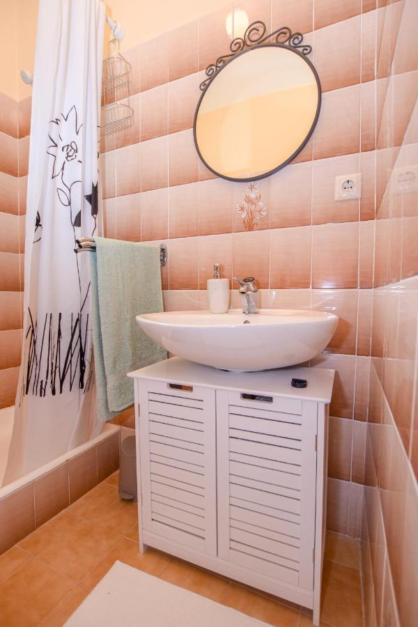 Apartments Kate Паг Екстер'єр фото
