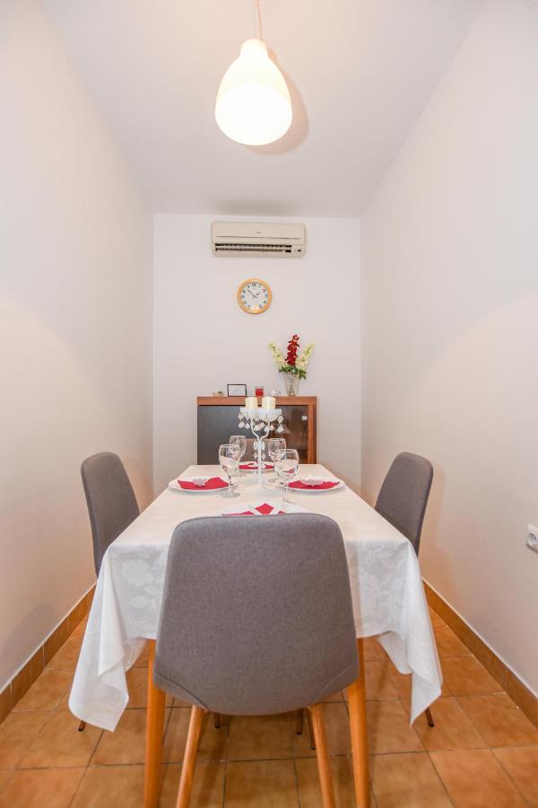 Apartments Kate Паг Екстер'єр фото